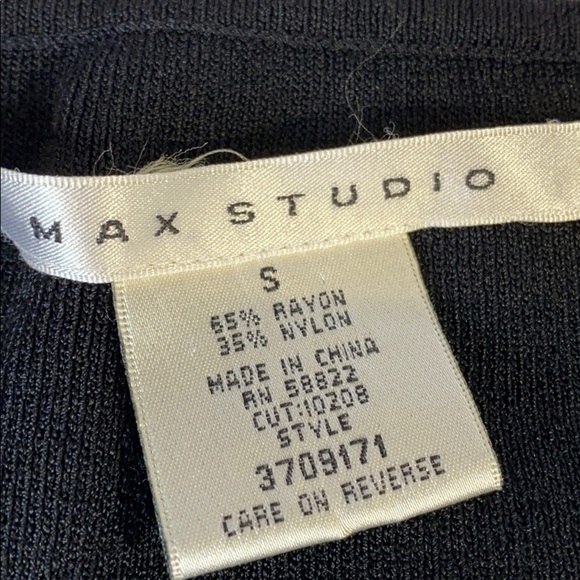 Max Studio SzS Black V Neck Tank top - Picture 2 of 5